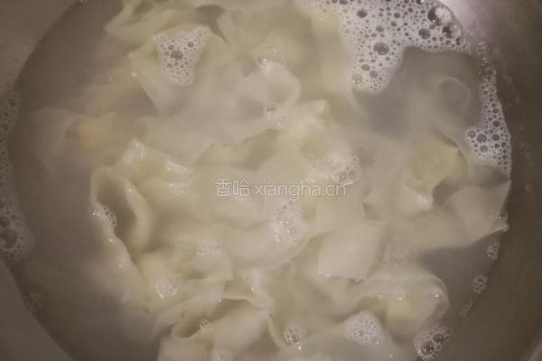 饺子皮版油泼面的做法图解4