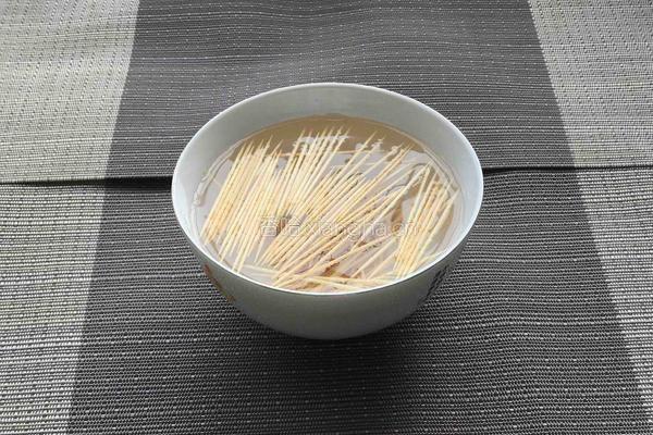 安式牙签牛肉的做法图解3