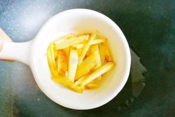 丝瓜豆腐木耳汤的做法图解3
