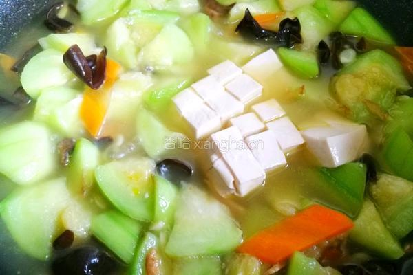 丝瓜豆腐木耳汤的做法图解8
