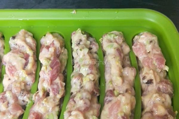 香菇猪肉儿童肠的做法图解7