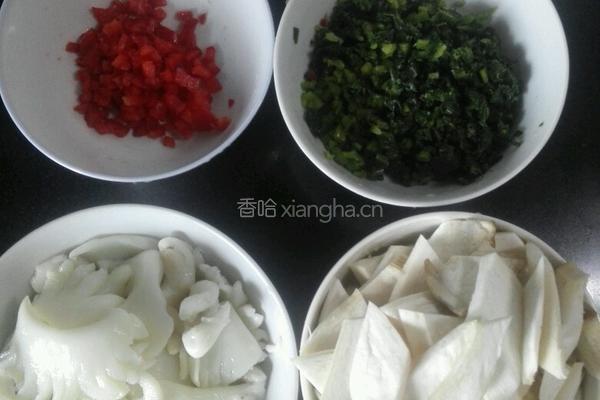 鸡汁墨鱼杏鲍菇的做法图解2