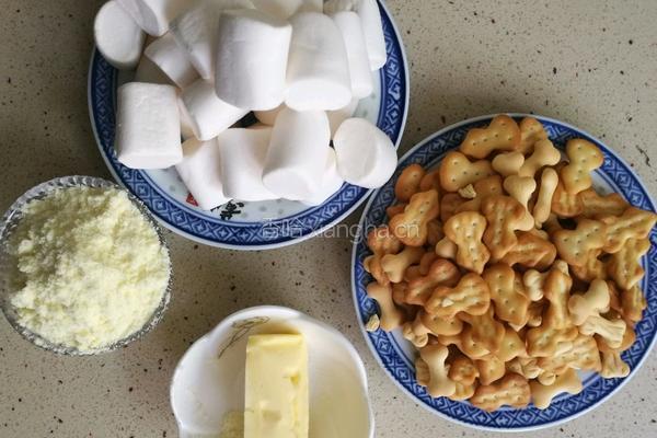 网红蔓越莓雪花酥的做法图解1