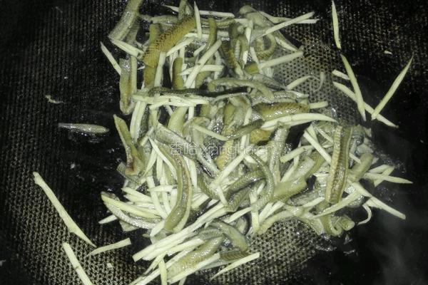 响油鳝丝的做法图解6