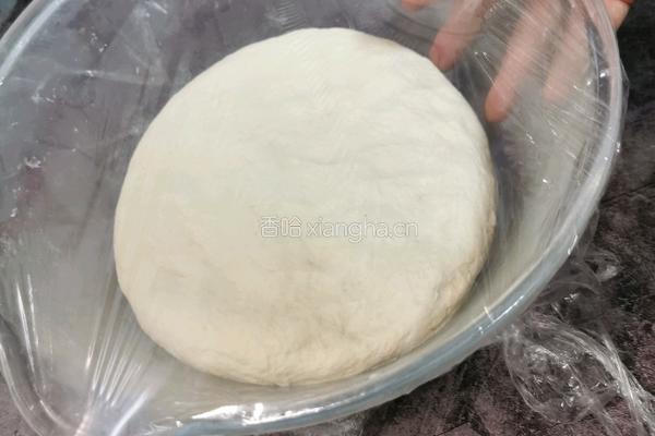 猪肉大葱包子的做法图解3