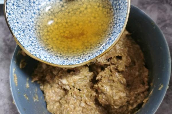 猪肉大葱包子的做法图解7