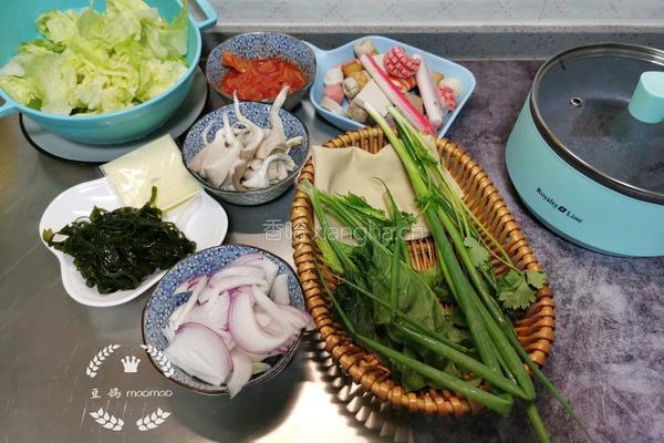 辣白菜芝士火锅的做法图解1