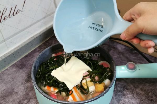 辣白菜芝士火锅的做法图解5