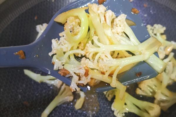 炒花菜的做法图解9