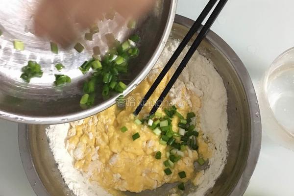 家常鸡蛋饼的做法图解3
