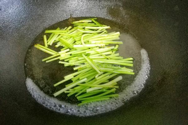 芹菜炒香干的做法图解4