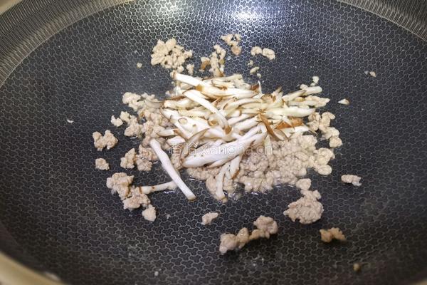 肉末香菇烧茄子的做法图解9