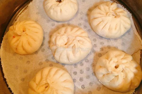 芹菜牛肉包子的做法图解9