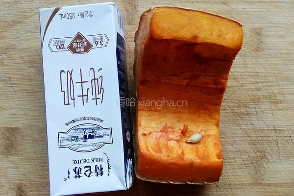 南瓜牛奶糊的做法图解1