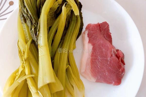 酸芥菜炒肉末的做法图解1