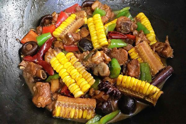 香菇炖鸡的做法图解11