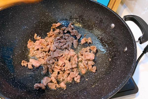 黄牛肉炒洋葱块的做法图解4