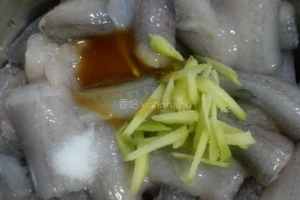 酥炸九肚鱼（又称龙头烤和豆腐鱼）的做法图解2