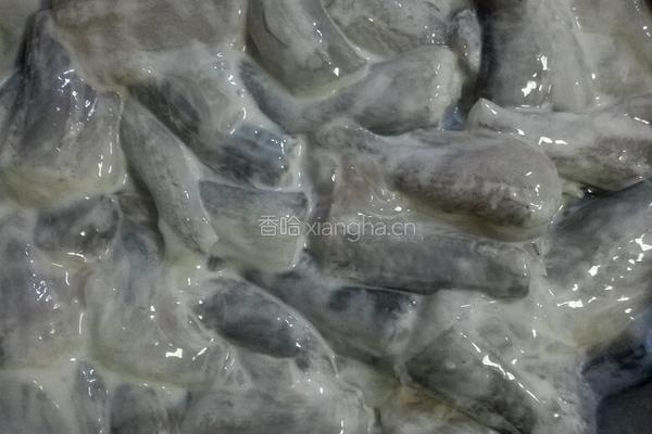 酥炸九肚鱼（又称龙头烤和豆腐鱼）的做法图解5