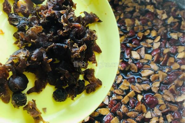当归黄芪红枣桂圆膏的做法图解6