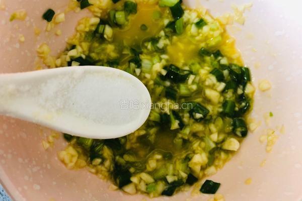 简单几步，做出媲美面包店的蒜香面包条的做法图解3