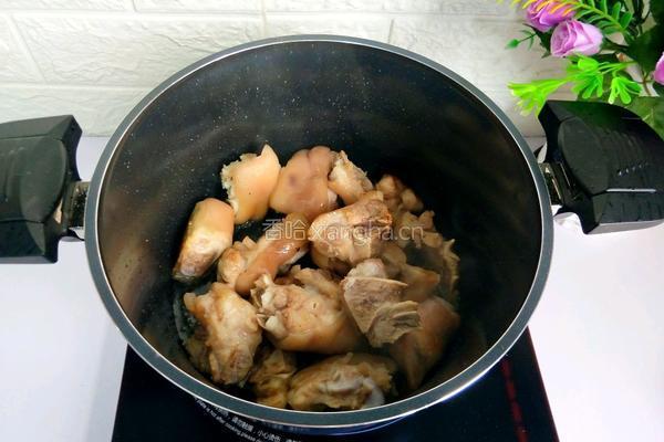 黄豆焖猪蹄的做法图解8