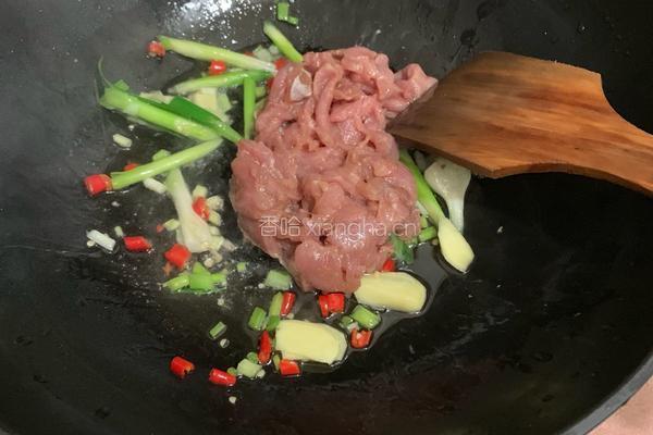 酸笋炒瘦肉的做法图解4