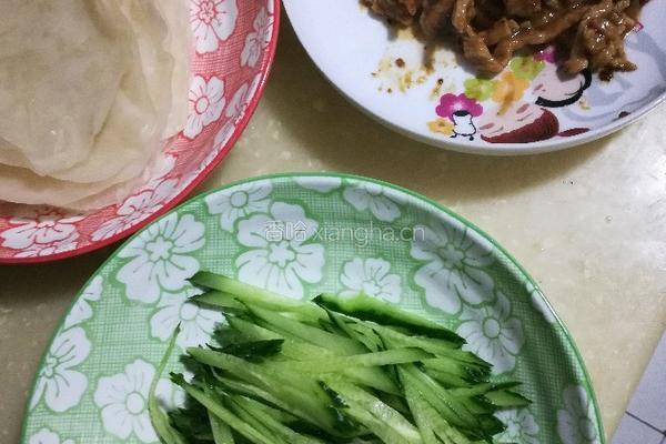 黄瓜肉卷饼的做法图解10