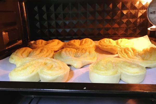 爱心椰蓉包的做法图解23