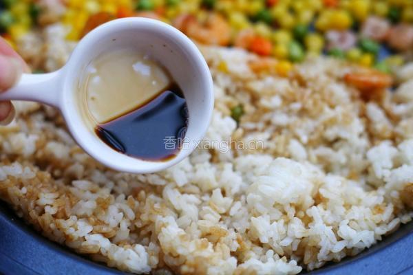椰香虾仁炒饭的做法图解8