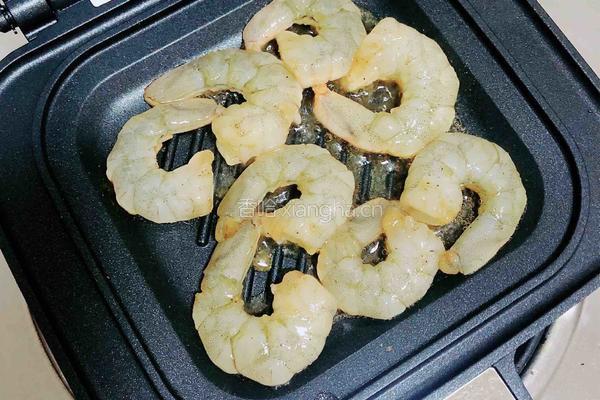 爆浆芝士虾仁三明治的做法图解6