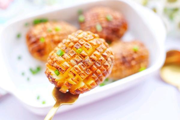土豆菠萝包的做法图解13