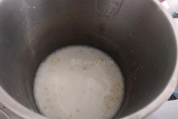 香浓玉米汁的做法图解2
