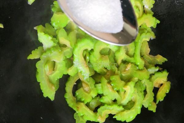 苦瓜炒肉片的做法图解12