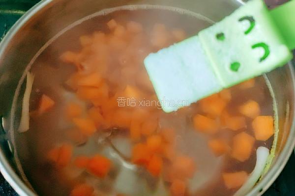 胡萝卜鲜虾面的做法图解6