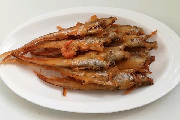 炸秋刀鱼的做法图解5