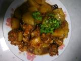 香菇土豆炖鸡翅根(快手菜)的做法[图]