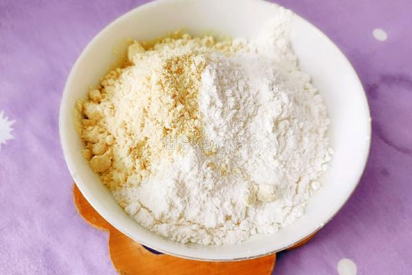 黄豆虾仁煎饼的做法图解3