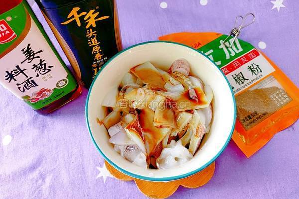 洋葱香菇炒鱿鱼的做法图解4
