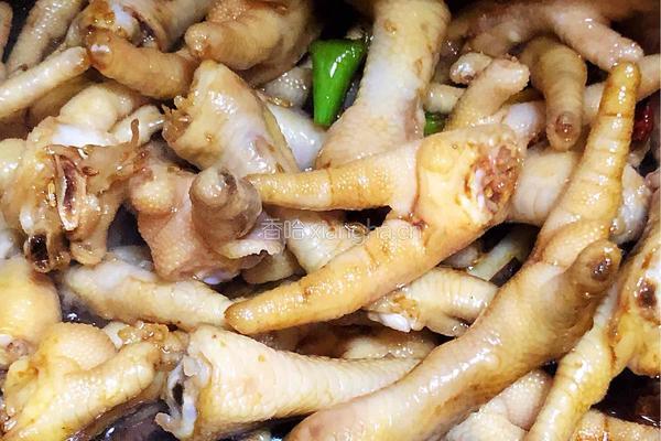 黄豆煲鸡脚的做法图解4