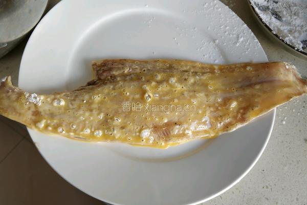 炸大踏板鱼的做法图解5