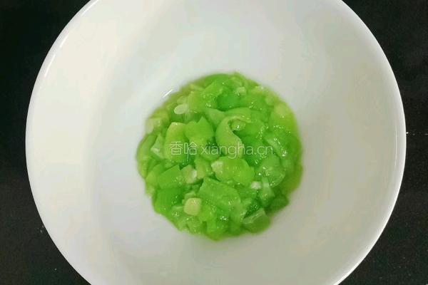 丝瓜鲜虾饼 (宝宝辅食）的做法图解6