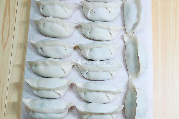 韭菜苔三鲜水饺的做法图解12