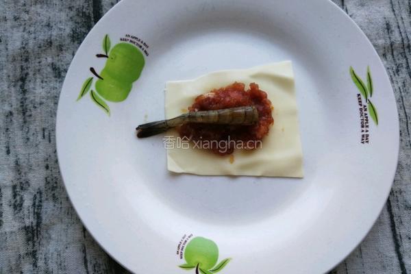 馄饨皮抱虾的做法图解12
