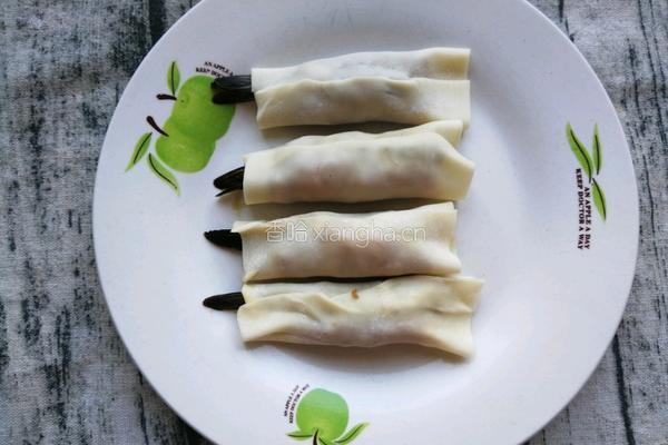 馄饨皮抱虾的做法图解13