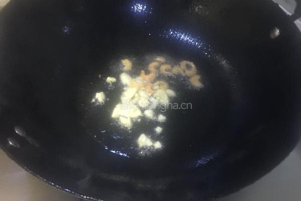 丝瓜炖腐竹的做法图解3