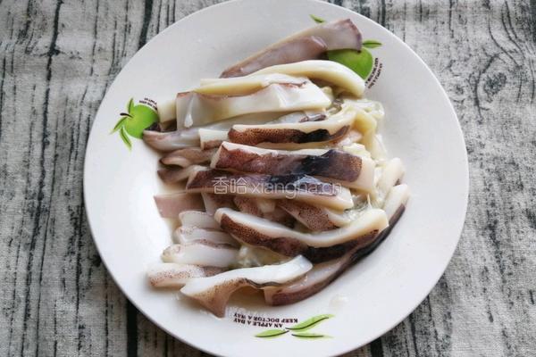 鱿鱼烧白菜的做法图解4