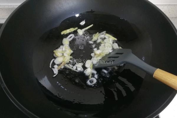 鱿鱼烧白菜的做法图解8