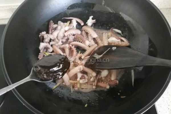 洋葱炒鱿鱼须的做法图解8