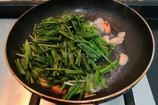 花蛤肉炒韭菜的做法图解9